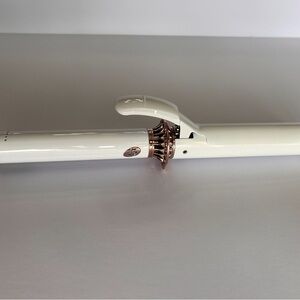 T3 White Curling Iron with Rose Gold Accents